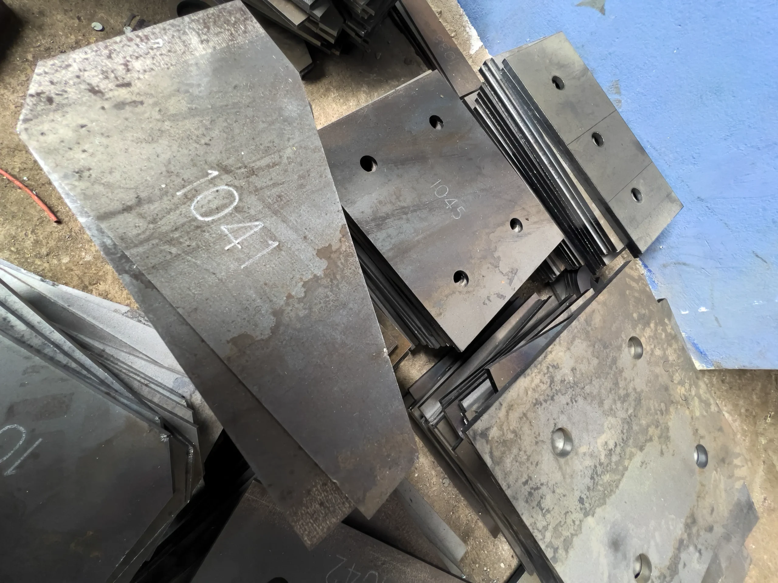 piezas de metal cortado con máquinas CNC metal industry